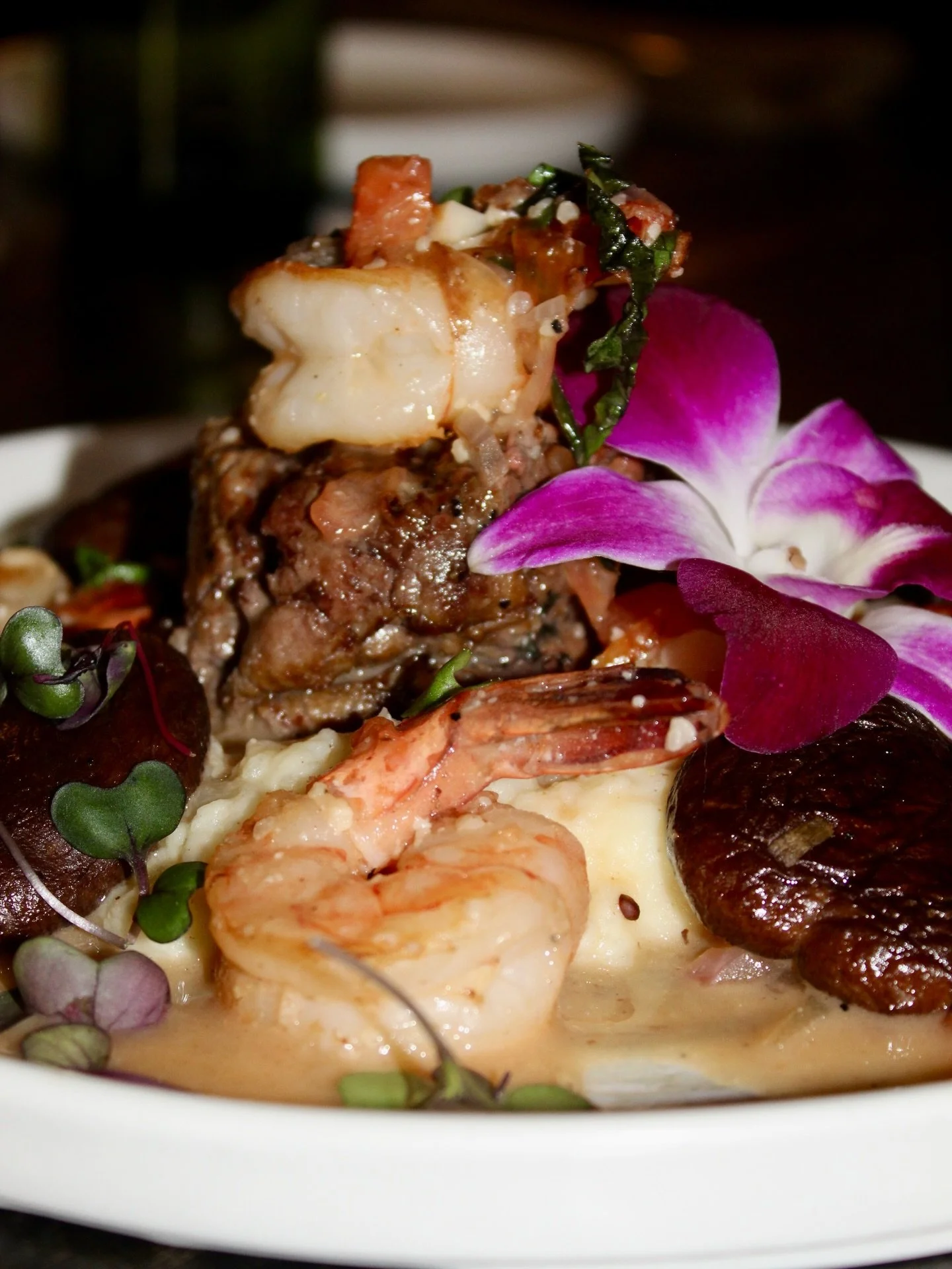 Surf &amp; turf done right at Brodie&rsquo;s 

Tonight&rsquo;s special features a perfectly grilled filet paired with buttery shrimp, served over creamy mashed potatoes for the ultimate comfort-meets-steakhouse combo.

Rich, savory, and made for a ni