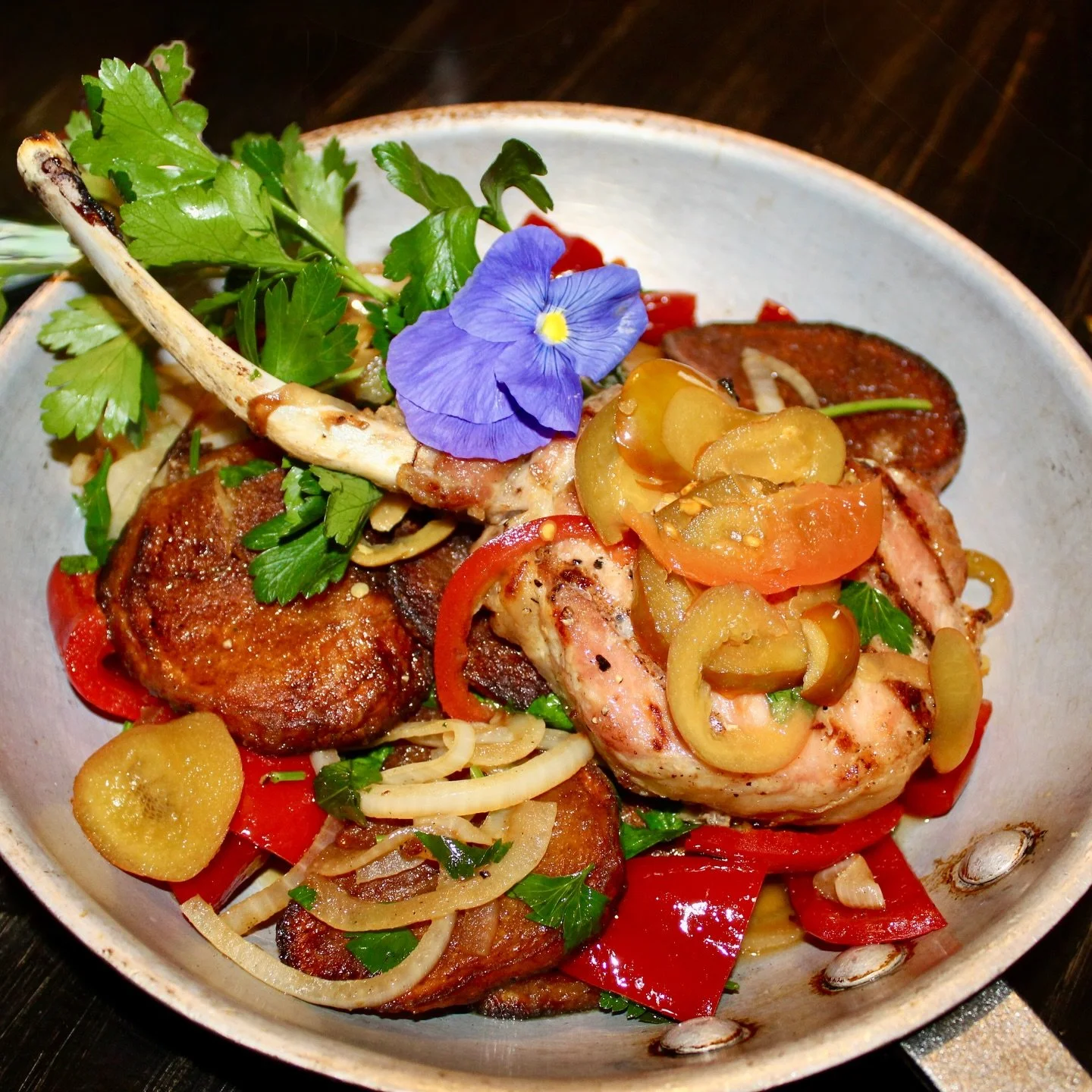 The Chop Chop

A 16oz grilled pork chop, juicy and packed with flavor&mdash;served with roasted potatoes, saut&eacute;ed onions, and our house vinegar peppers. Finished in its own pan juices for that extra depth you won&rsquo;t forget.

Simple. Bold.