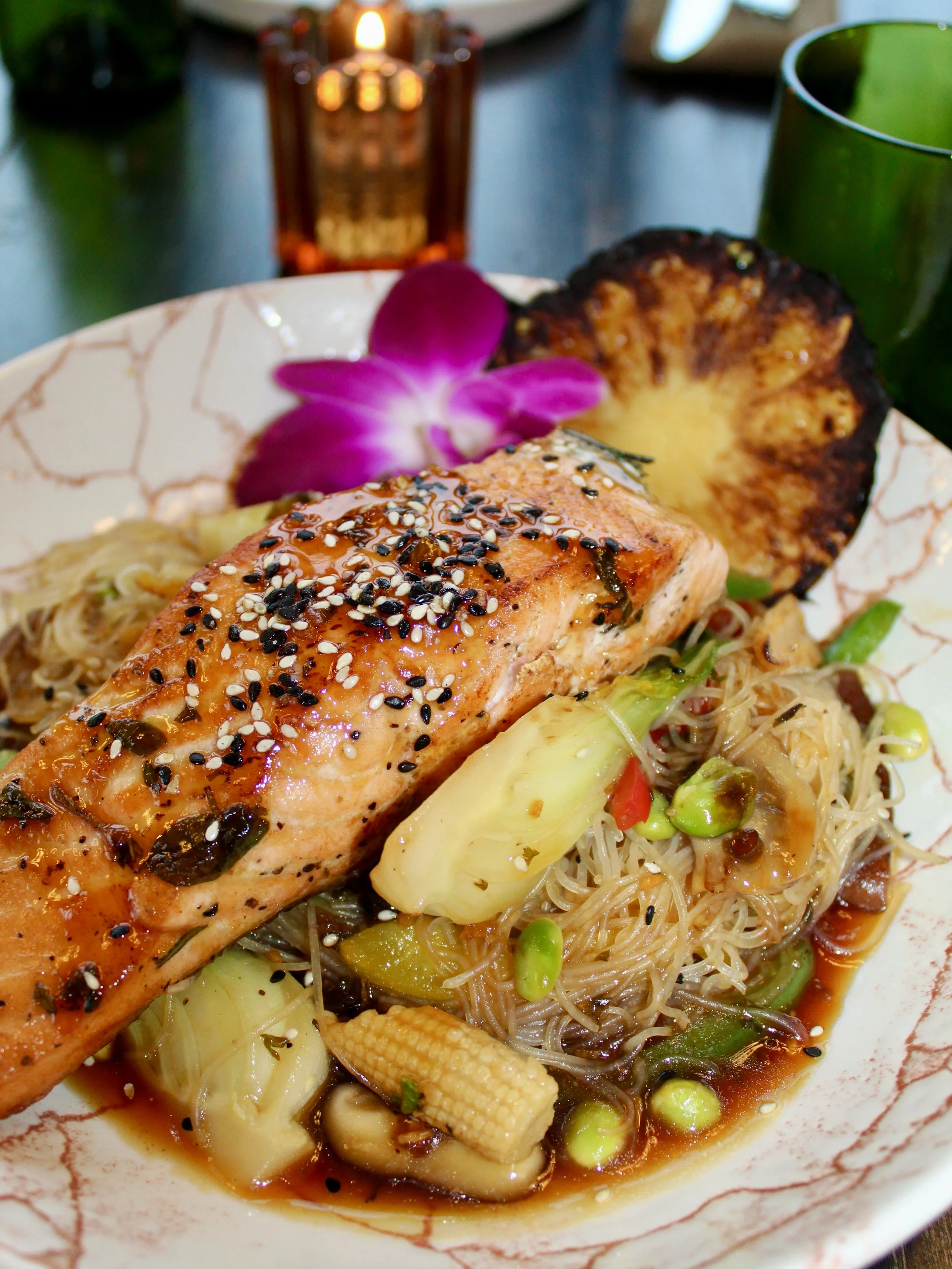 The perfect entr&eacute;e 
Our Gold Coast Salmon Bowl features teriyaki glazed salmon, rice noodles, and fresh stir-fried veggies for a dish that&rsquo;s as flavorful as it is satisfying.
Kitchen open 11a-10p today. Get yours while it&rsquo;s hot.