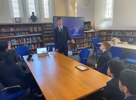 Business and Economics Library Week Inspires Student Curiosity and Debate</span>