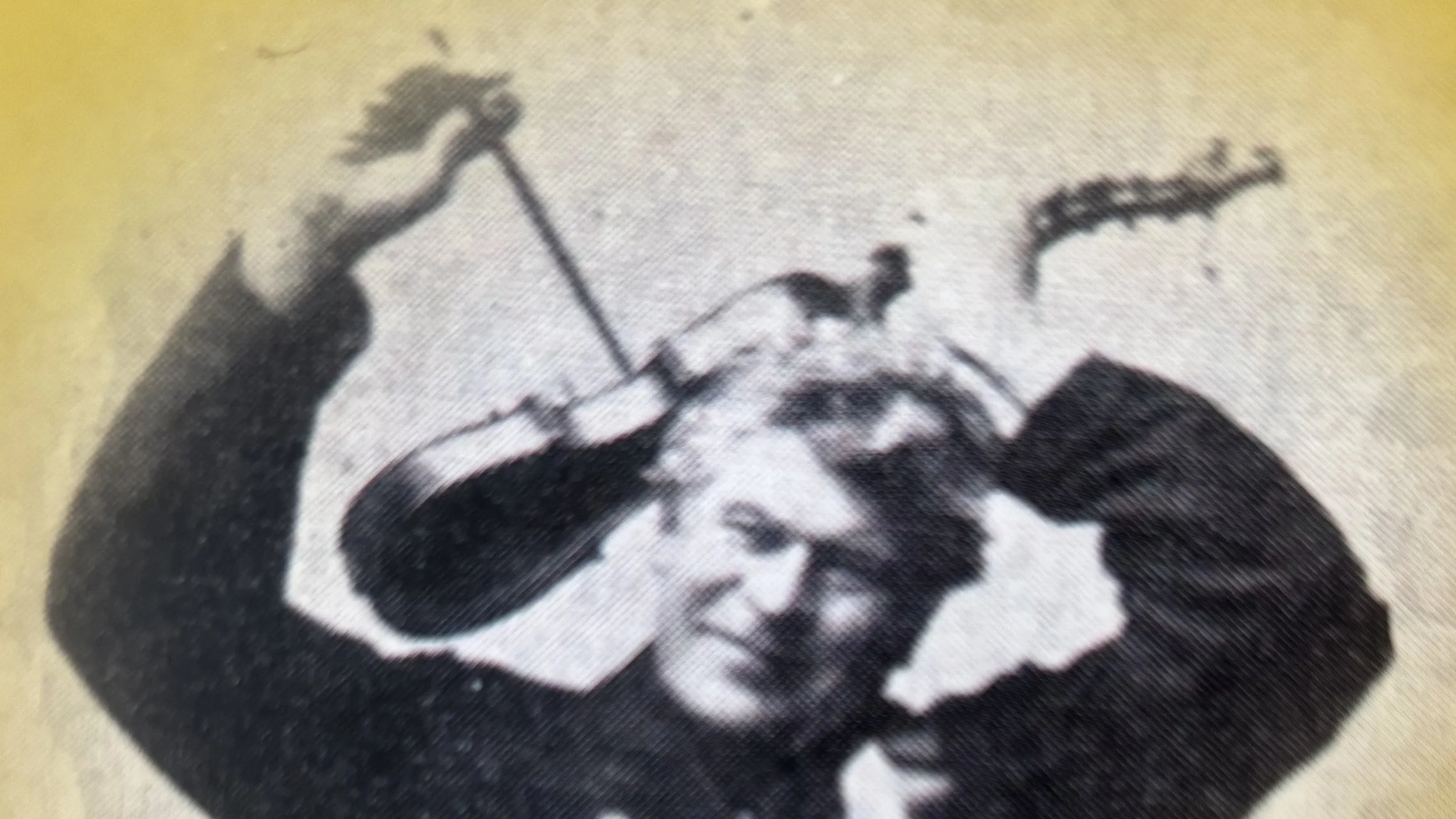 Hva har Jimi Hendrix og vossaspelemannen Sjur Helgeland til felles?