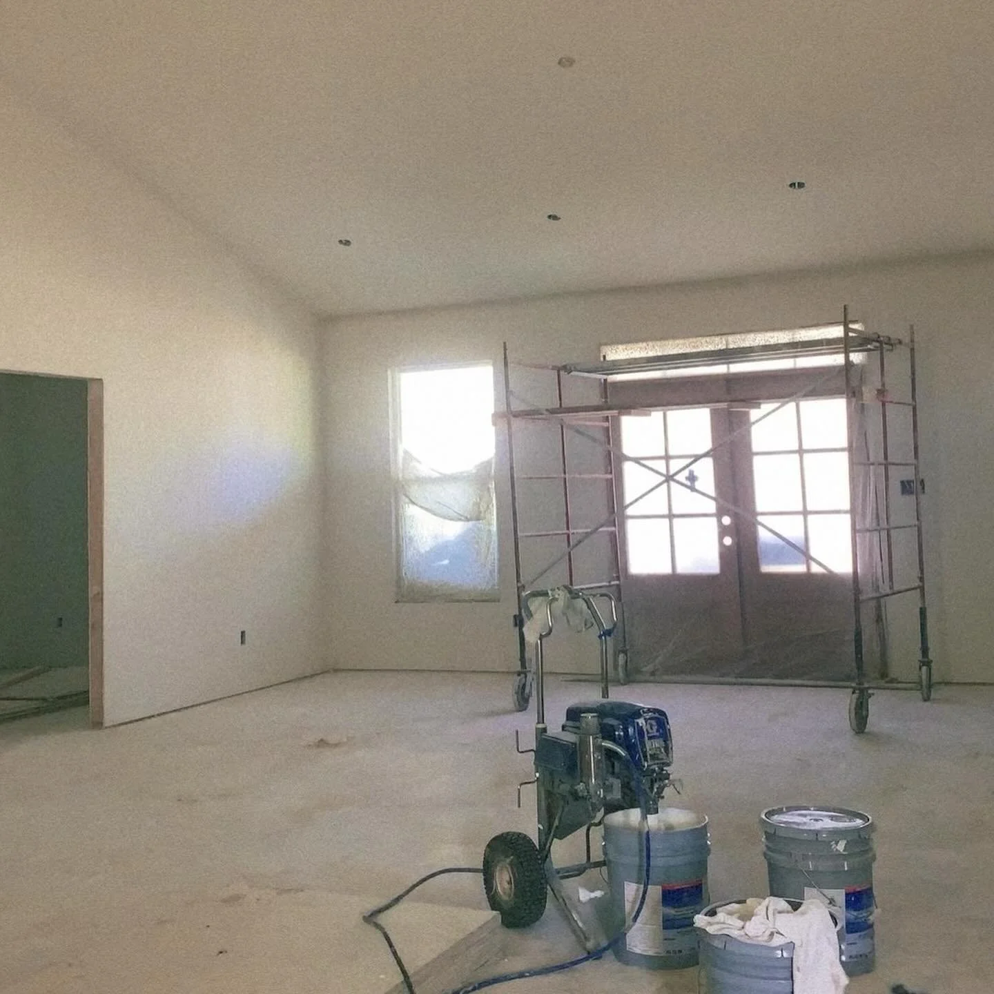 Rosales Dry-Wall Construction
Contact us for a FREE estimate! #rosalesdrywall #TEXAS #dallas #dfw #sherwinwilliams #housepainters #residentialpainters #paintlife #paintingcontractor #professionalpainter #exteriorpainters #rosalesdrywallTX #workgrind 