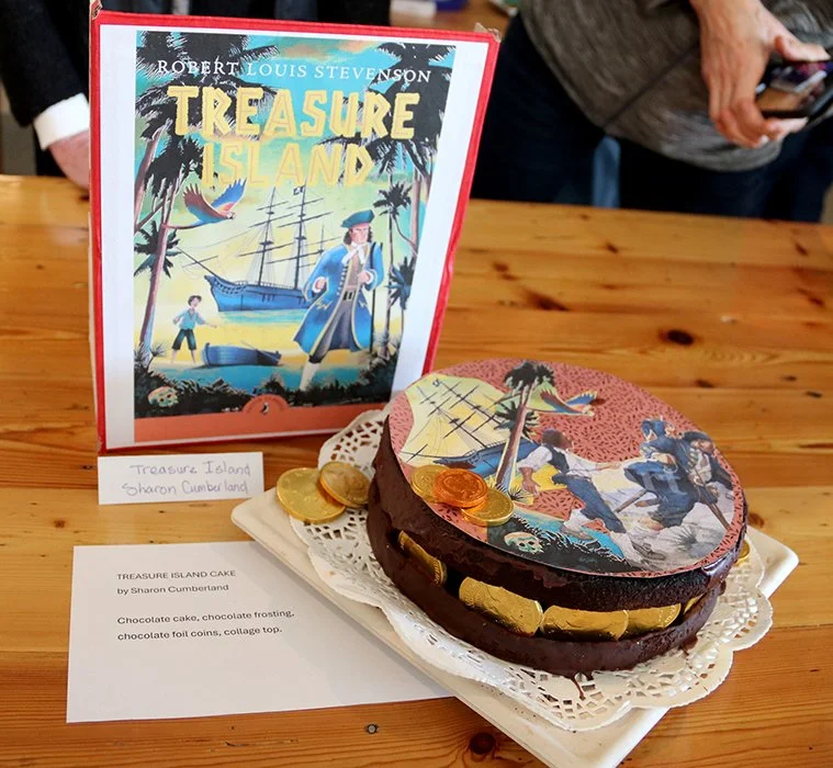 treasure island cake.jpg