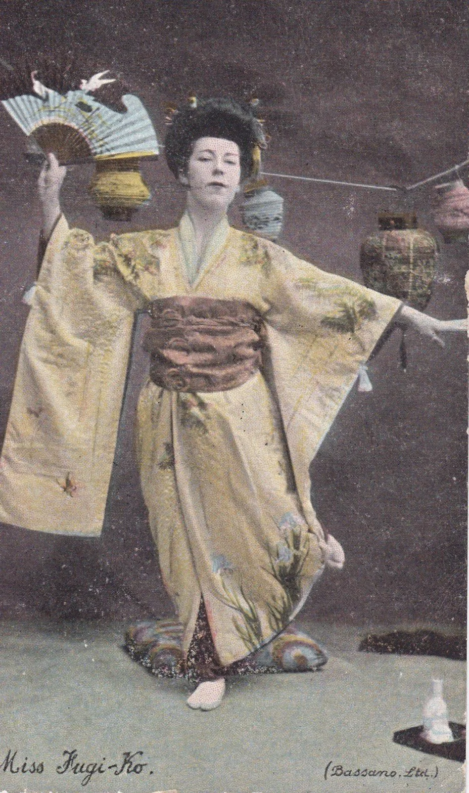 Fuji-ko (Florence Kent). Postcard, author's own collection.