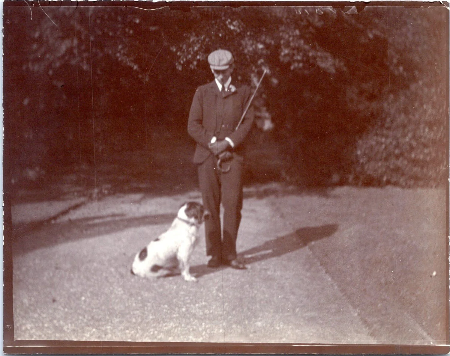 Another photograph in the Patshull series. Copyright undetermined.
