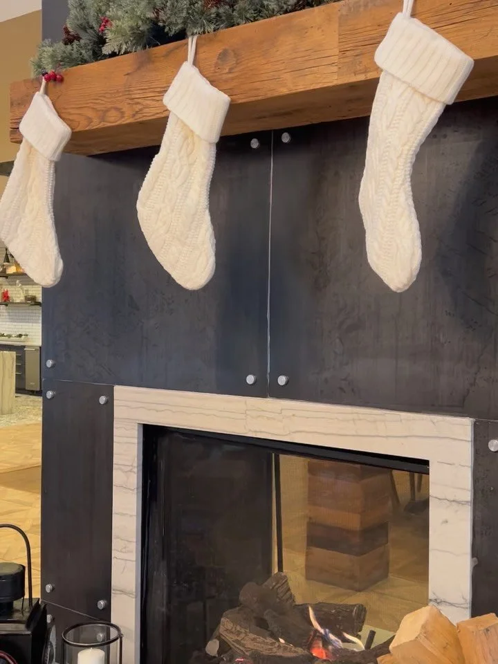 Looking for the perfect spot to host your holiday gathering? Our Grandview Apartments clubroom is available on a first-come, first-served basis &mdash; and the best part? It&rsquo;s completely free for our residents to use!

Make your celebrations co