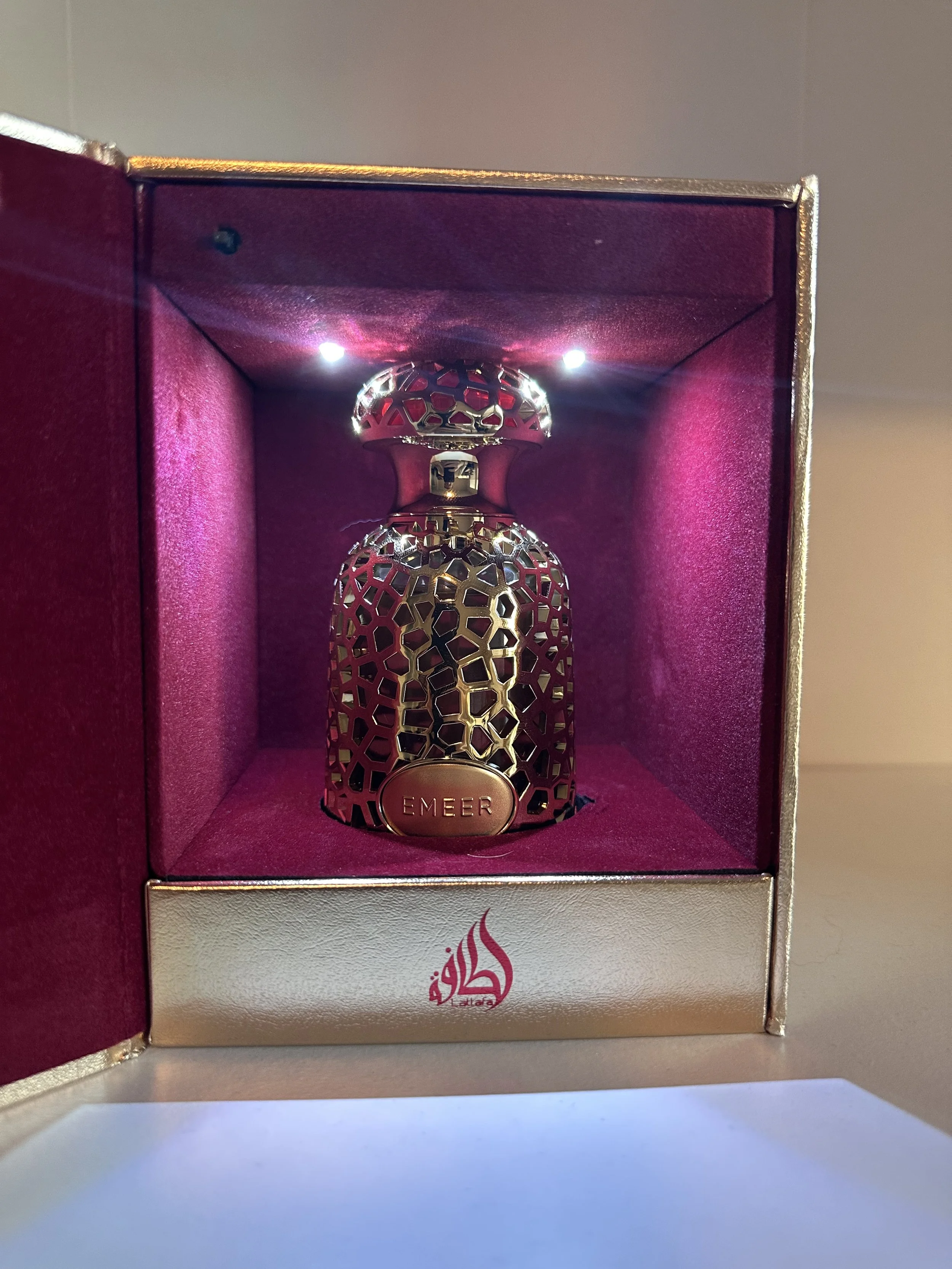 Lattafa Emeer (Edp) (Dupe of Clive Christian Town & Country)