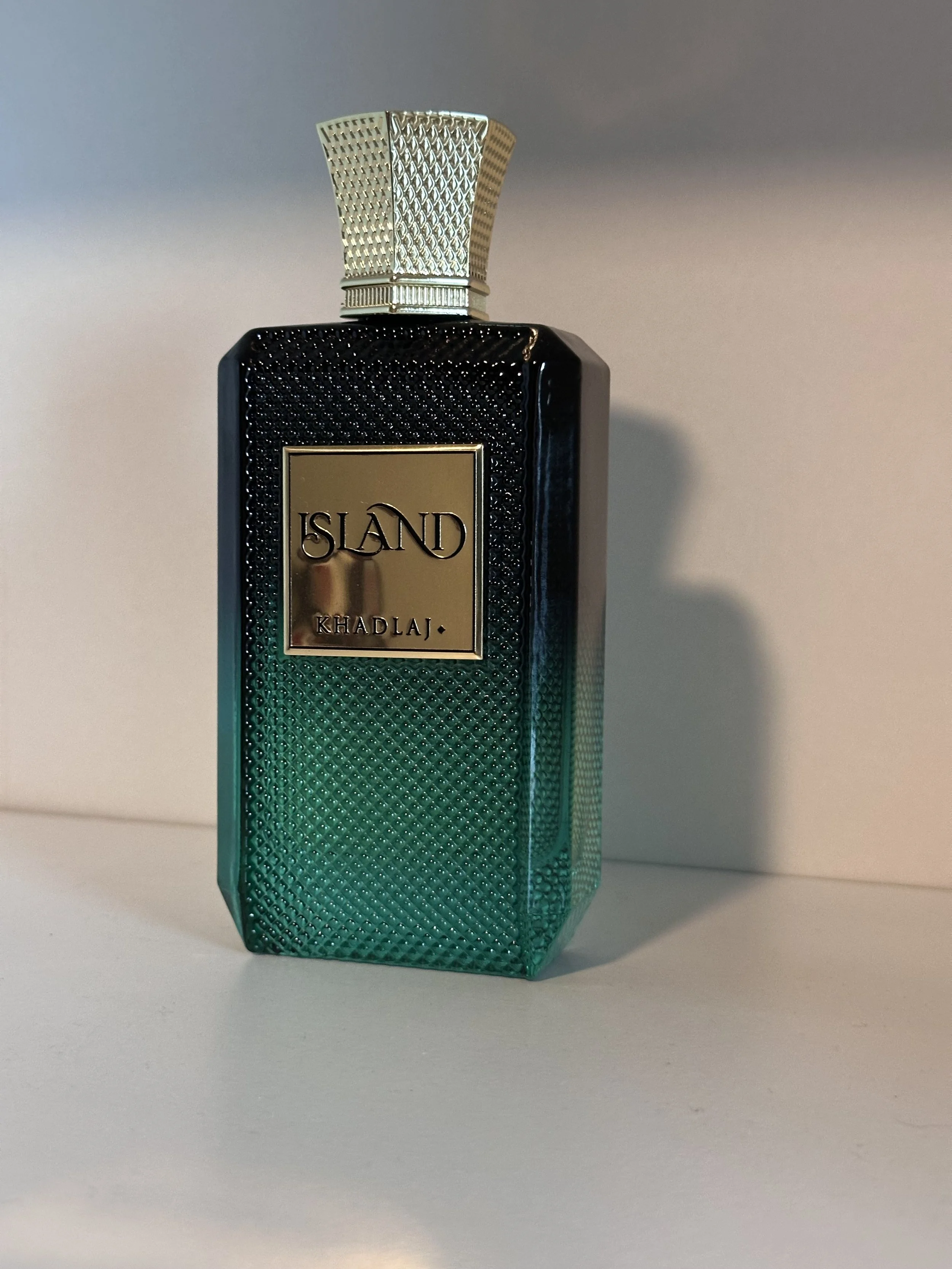 Khadlaj Island (Extrait) (Dupe of Jean Paul Gaultier Le Beau Le Parfum)