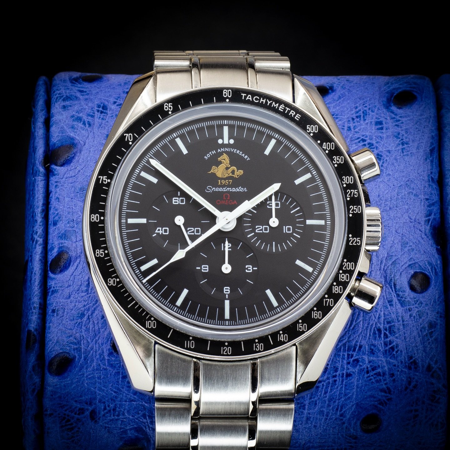 🚨 Now Available 🚨 Omega Speedmaster Professional Moonwatch Limited Edition 50th Anniversary Reference: 311.30.42.30.01.001 - Collectors Full Set
DM for more info