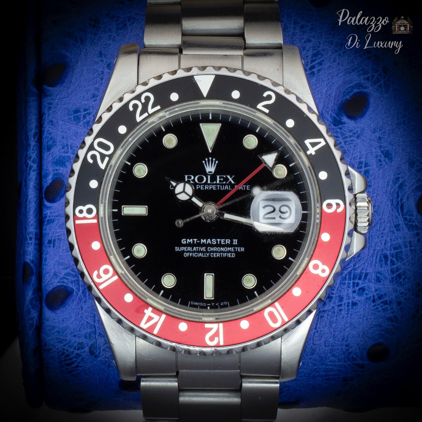 1988 GMT-Master II 16710 “Coke” — the first of its kind with independently adjustable hour hand and the iconic red/black insert. R7 serial, full links, and pure tool-watch DNA.
Built for transatlantic pilots. Worn by those who move