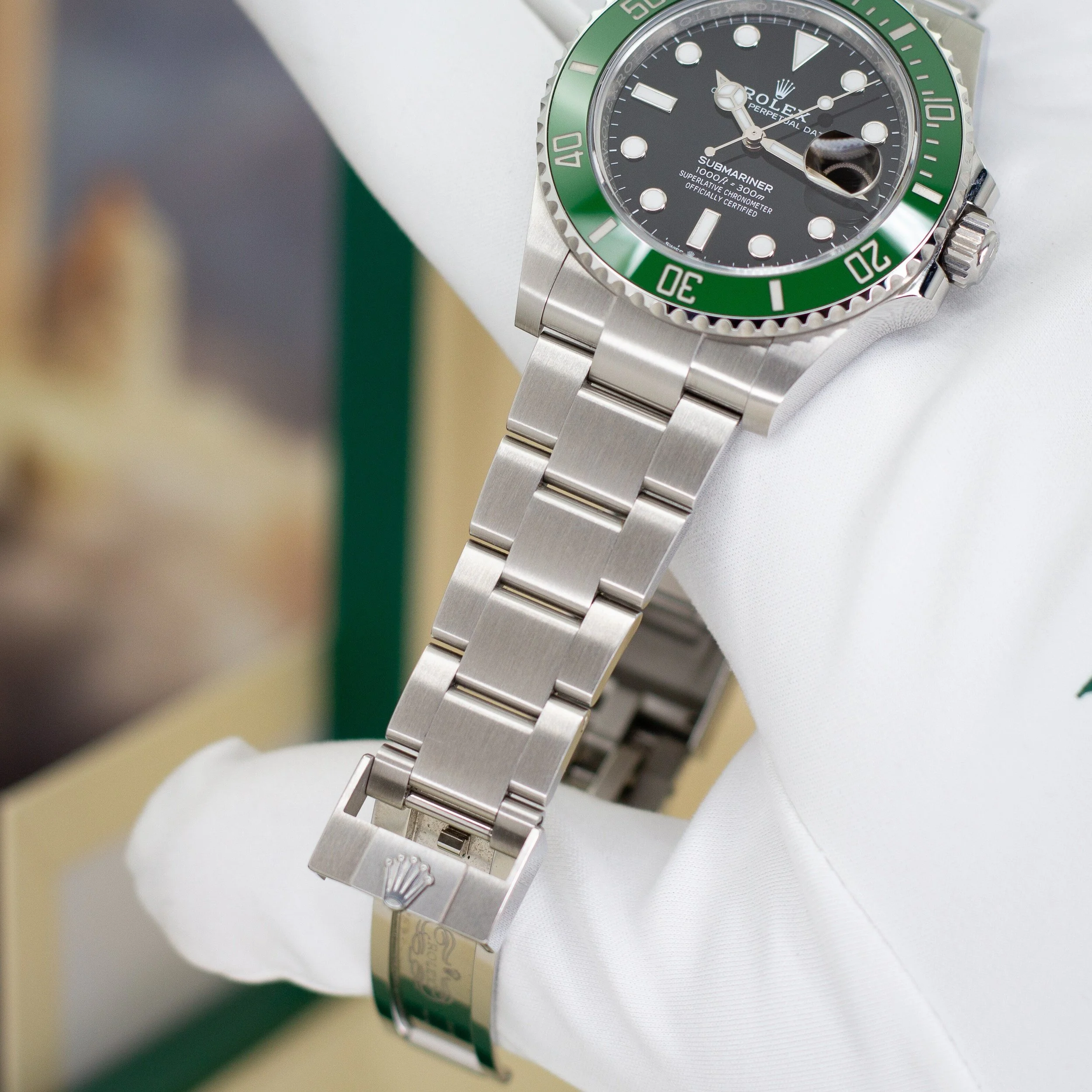rolex-submariner-date-126610lv-starbucks-11-b5f13f561b3f3c9d5e80efe1950599d2.jpg