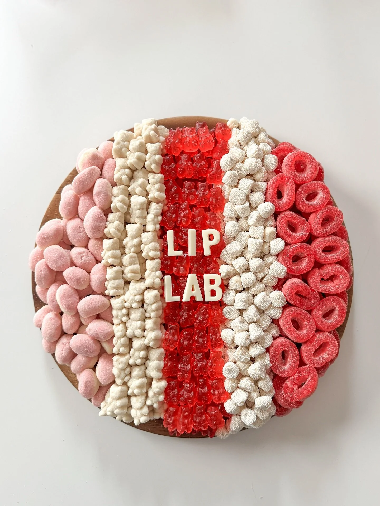 A fun candy board for @liplab! They had an influencer event and love working with their marketing team! Second candy board we do for them! 

#candyboard #charcuterie #events #nyc