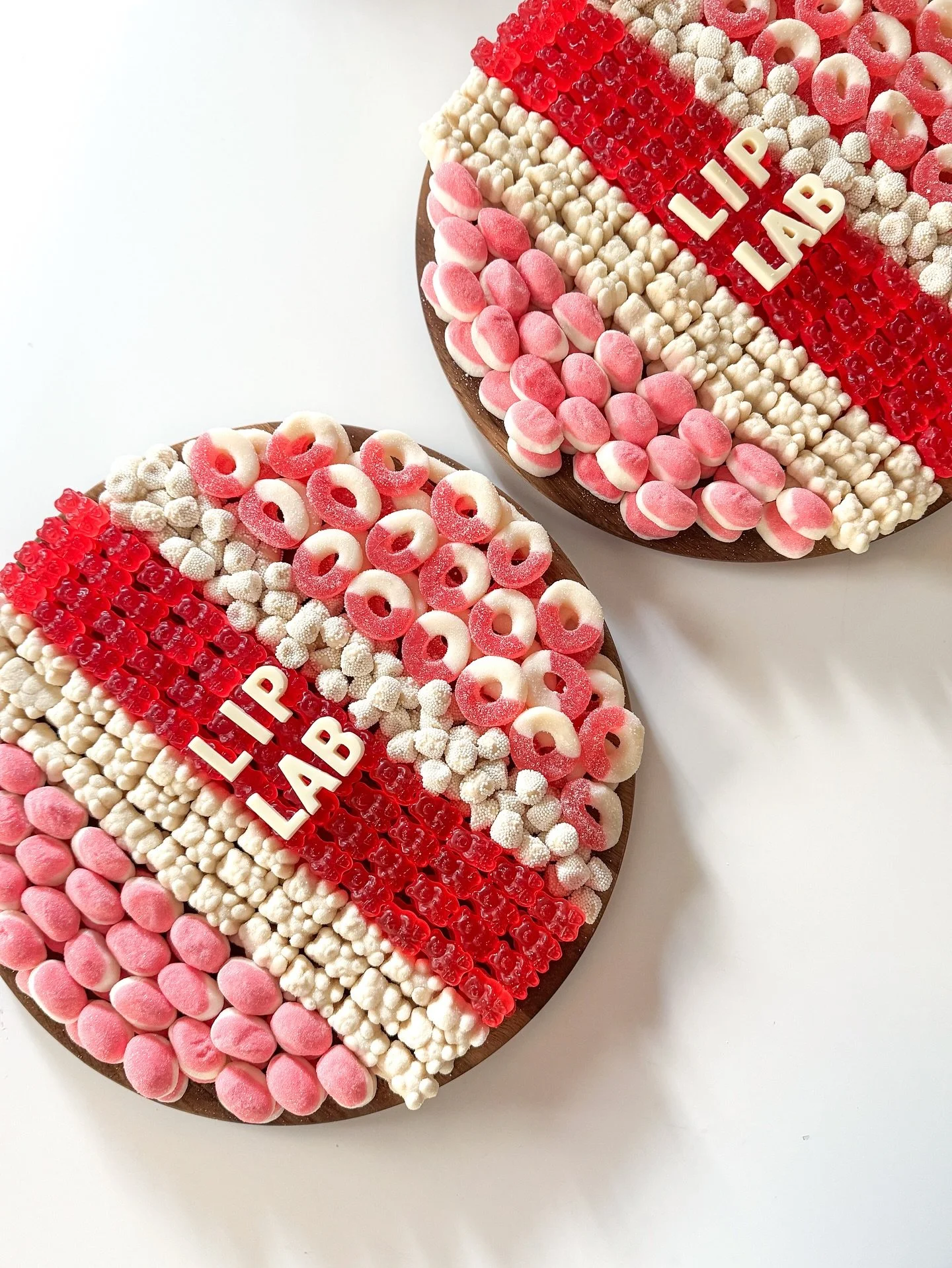 Two more Lip Lab boards off to a Palm Spring, CA event! 

Who knew our candy boards would be this popular! 

#candyboard #nycevent #grazingboard #charcuterie #nyc #shopsmall #catering