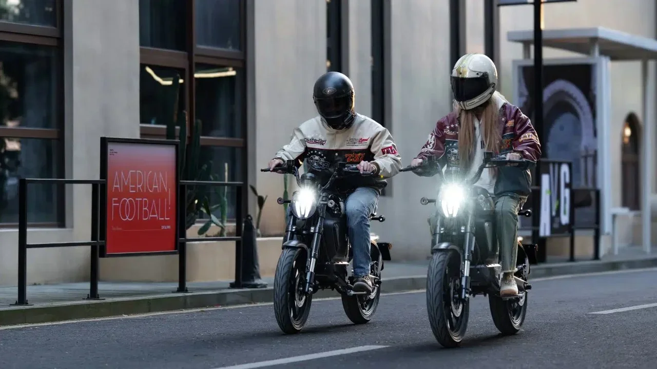 capitanelectro.com | Reseña Tromox M05 Electric Latte: ¿Vale la Pena el Precio de Motocicleta esta Adorable E-Bike de 43.5 MPH?