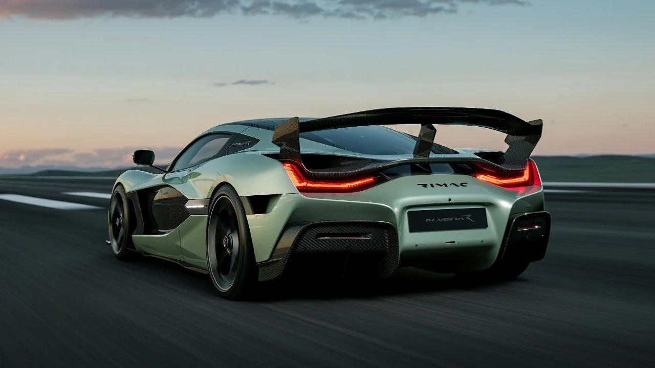 Un memorando para Bugatti y Koenigsegg: su reinado ha terminado