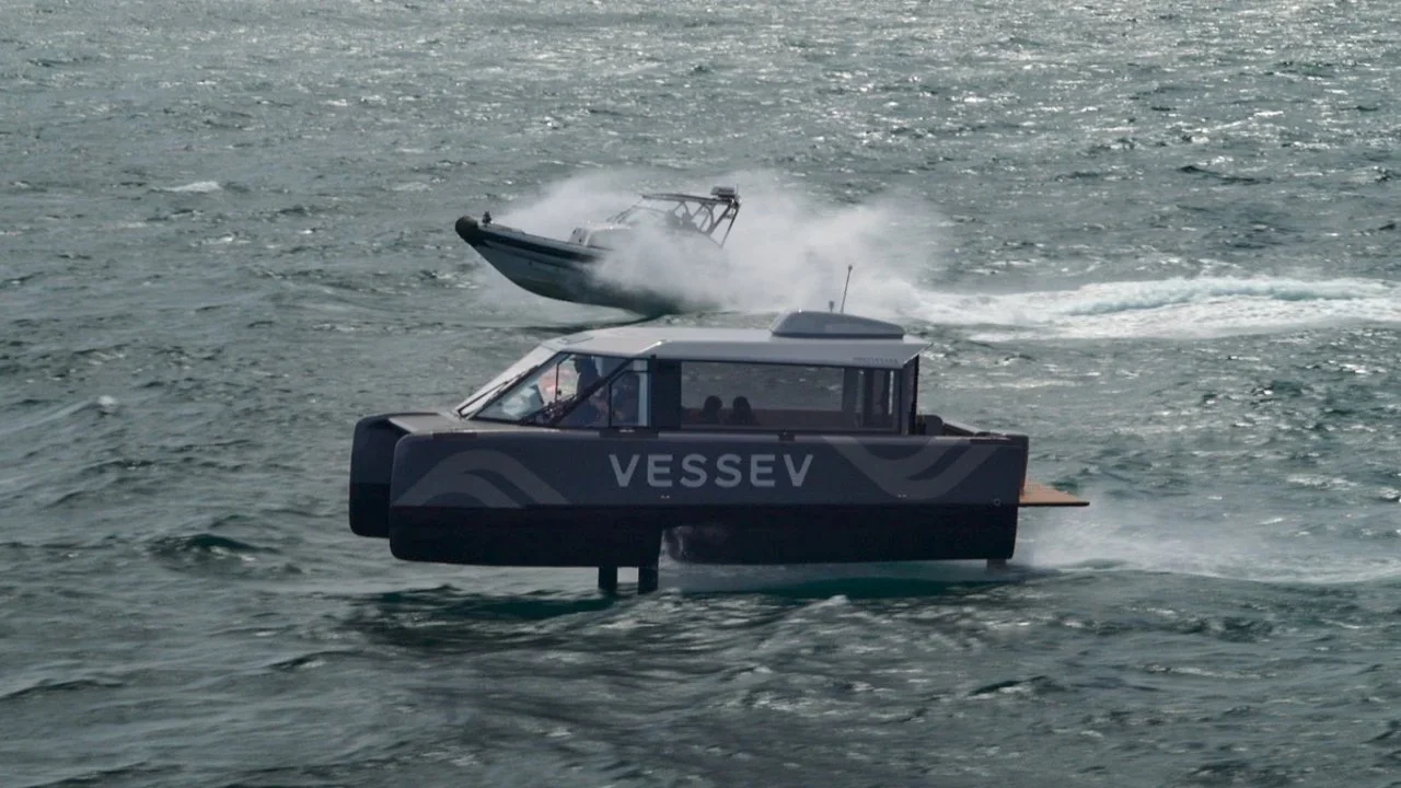Este motor de barco eléctrico es tan fresco que podrías abrazarlo (Pero por favor, no lo hagas)