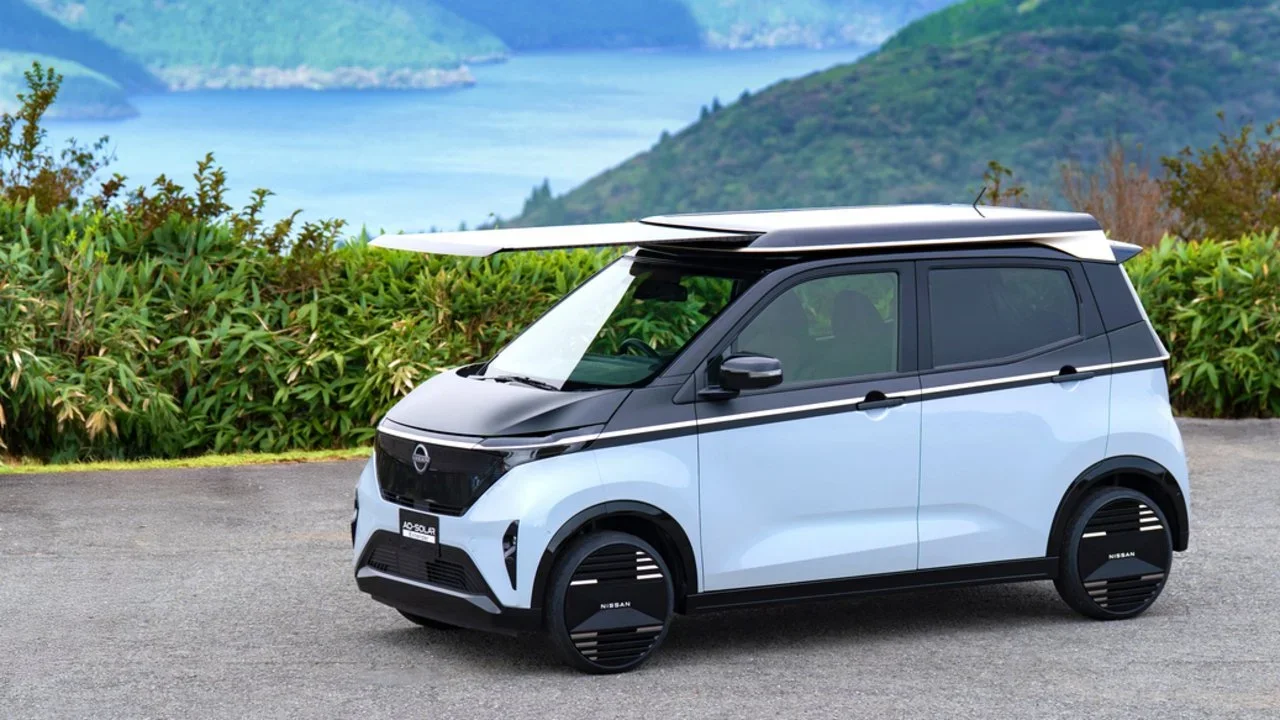 El Nissan Sakura eléctrico estrena un nuevo sombrero solar