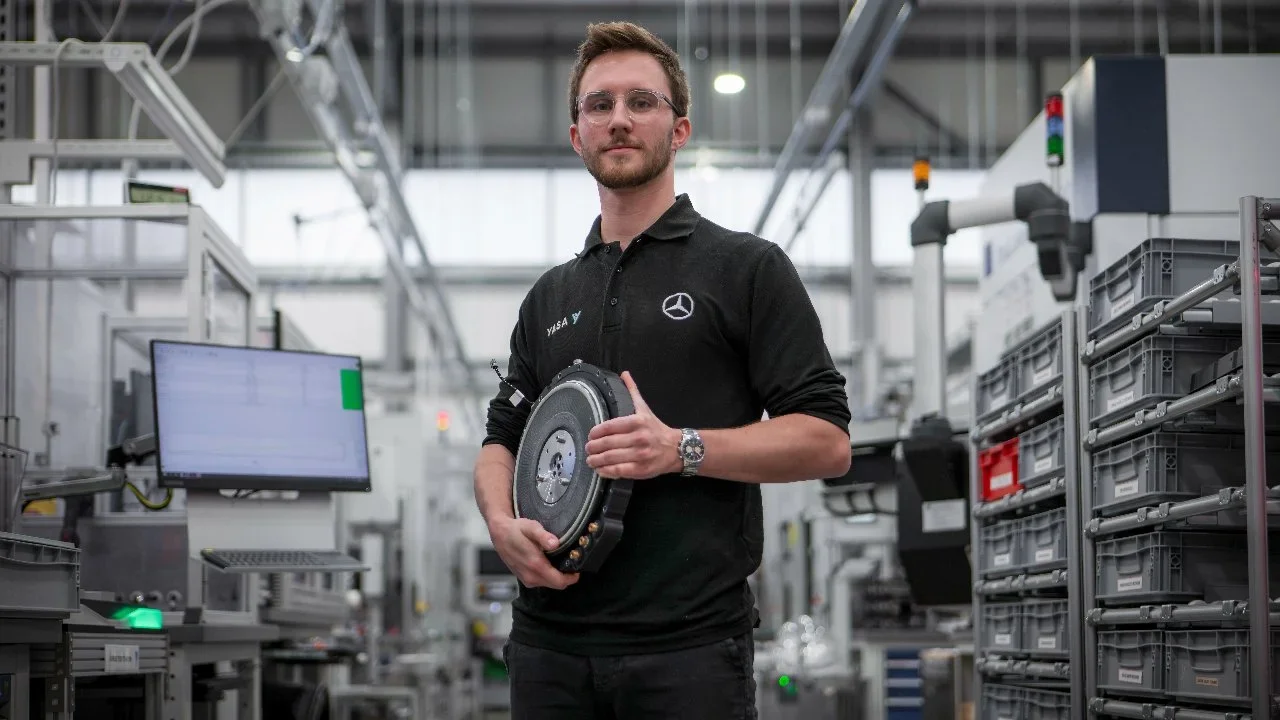 ¡Santa Potencia! YASA Volvió a Encoger el Motor Eléctrico