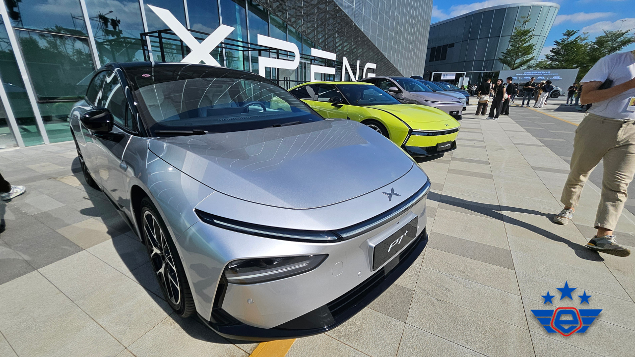 capitanelectro.com | Xpeng P7+ vs VW ID.7: La Nueva Guerra de Precios de EVs de 800V Explicada.