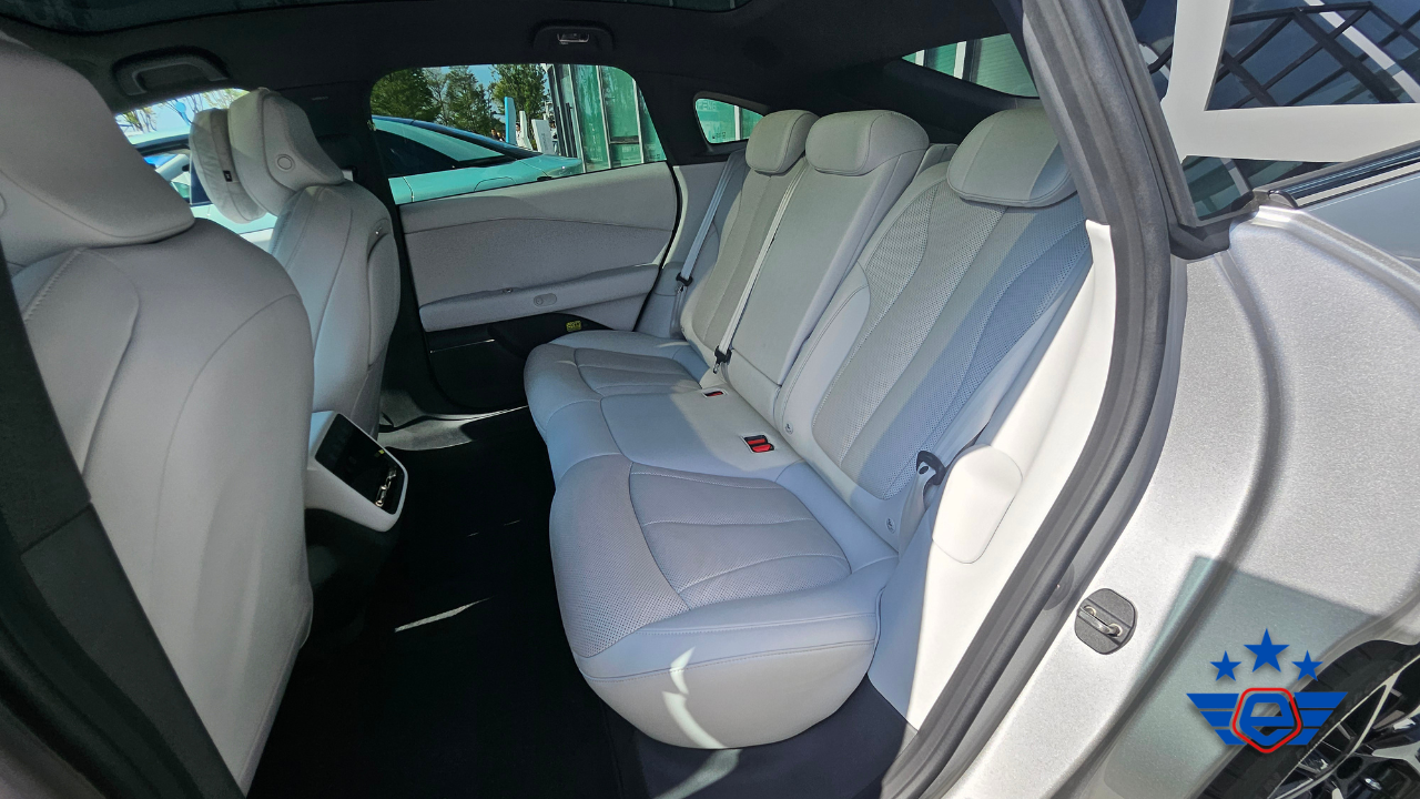 capitanelectro.com | Xpeng P7+ vs VW ID.7: La Nueva Guerra de Precios de EVs de 800V Explicada.