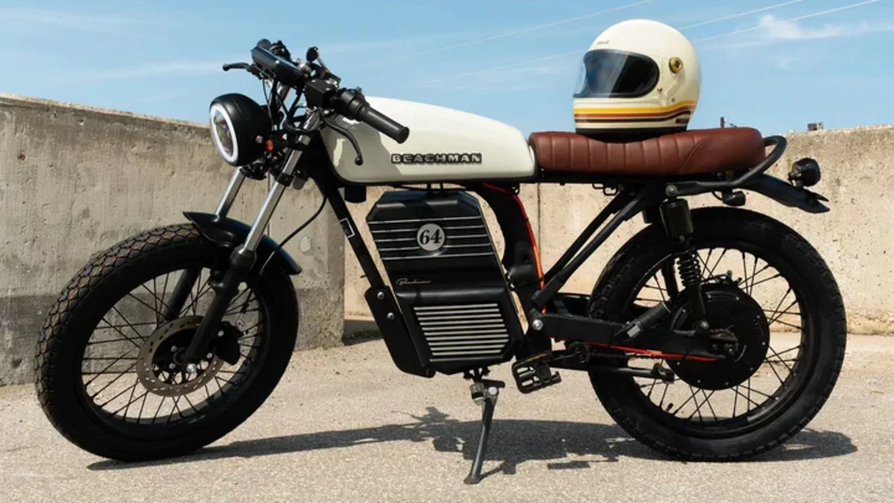 E-Bike Beachman '64: Estilo Cafe Racer Retro.
