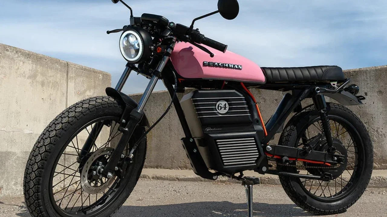 E-Bike Beachman '64: Estilo Cafe Racer Retro.