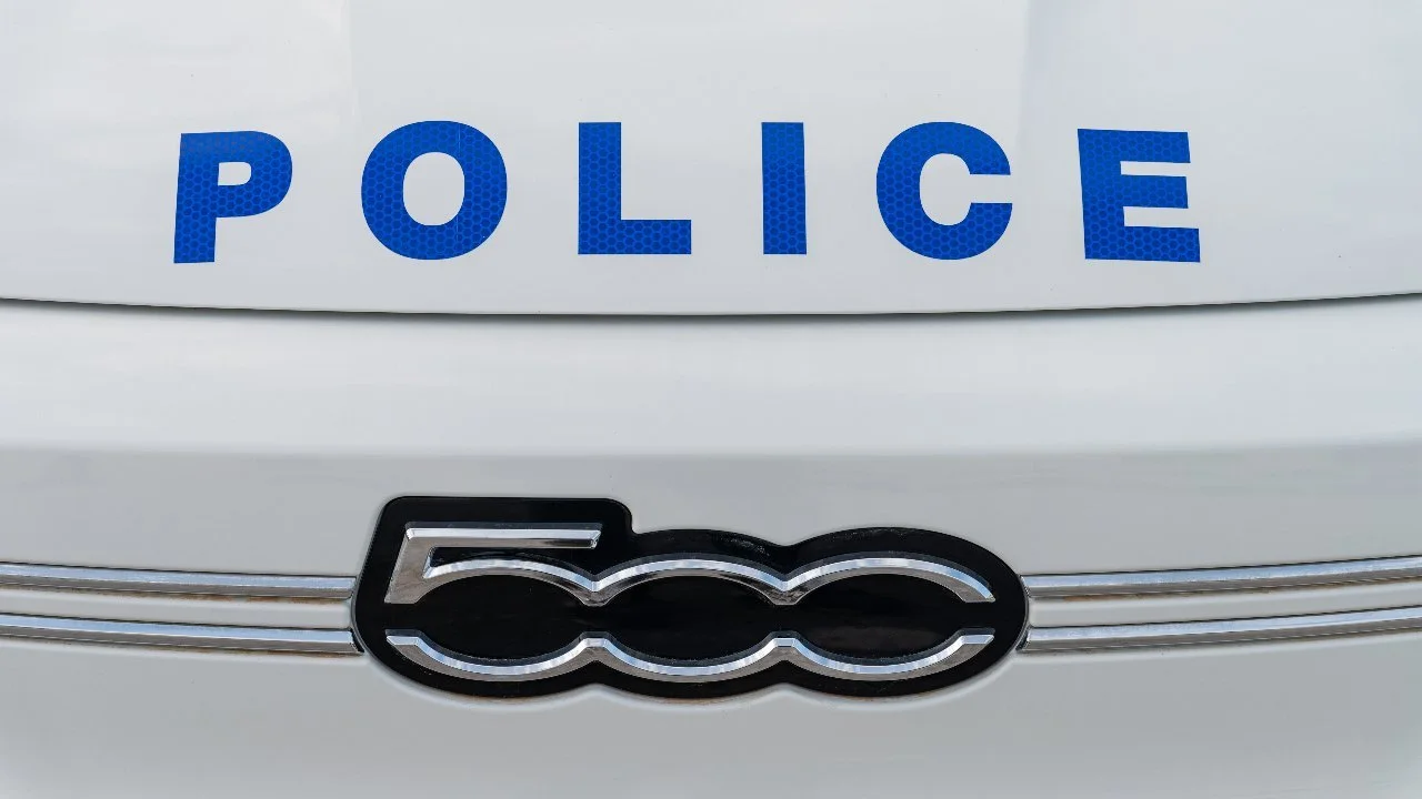 Fiat 500e se une a la policía griega