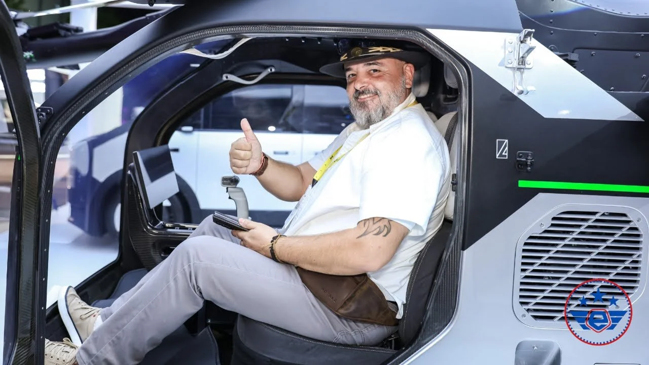 capitanelectro.com | XPeng Land Aircraft Carrier: Van de 6 Ruedas de $287k con Dron eVTOL.