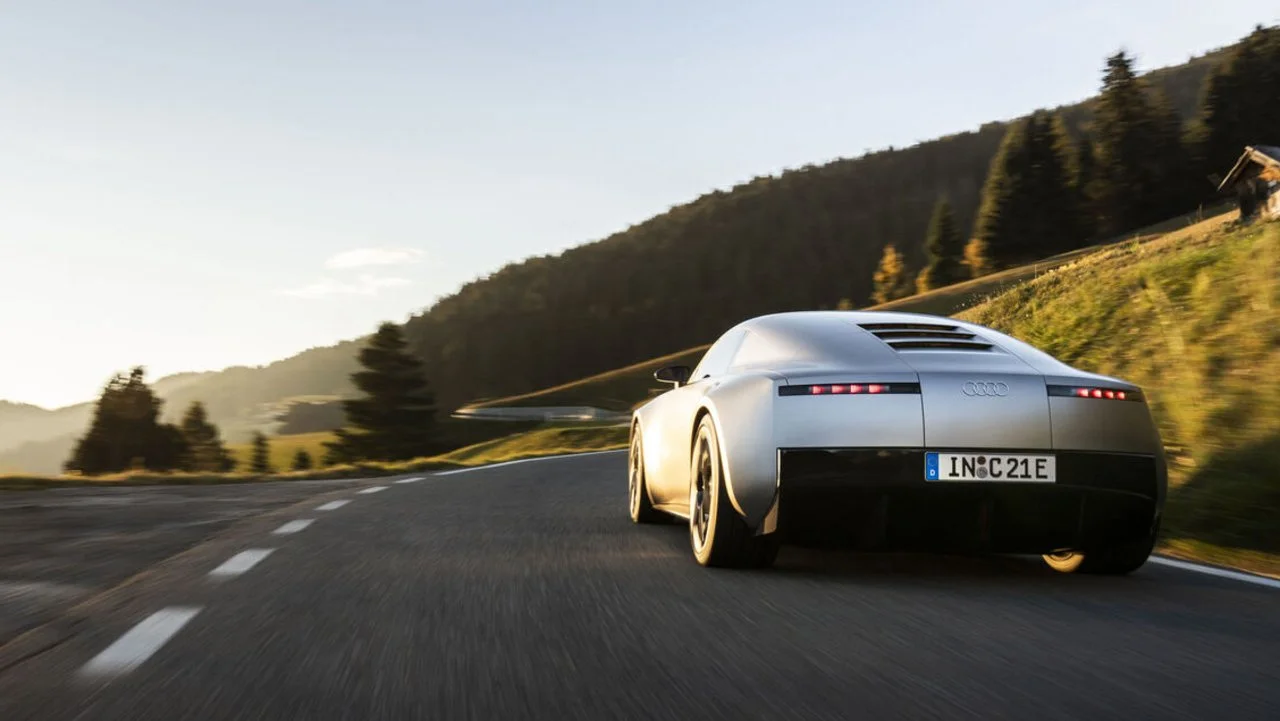 capitanelectro.com | Porsche cancela el 718 eléctrico: Por qué el nuevo TT de Audi está ahora condenado.