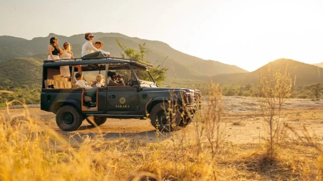 capitanelectro.com | El Salvador Silencioso de la Sabana: Land Rovers Eléctricos y la Conversión VE Definitiva Fuera de la Red.