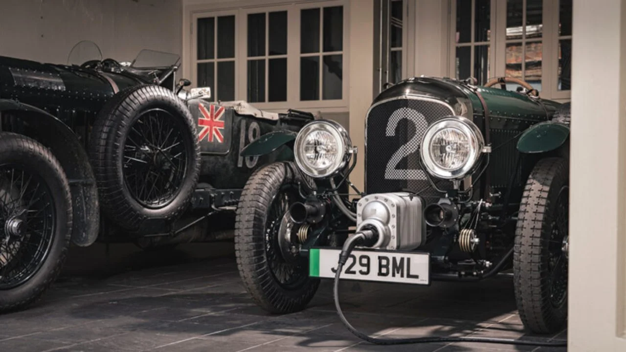 Bentley Blower Jnr, Una réplica eléctrica.