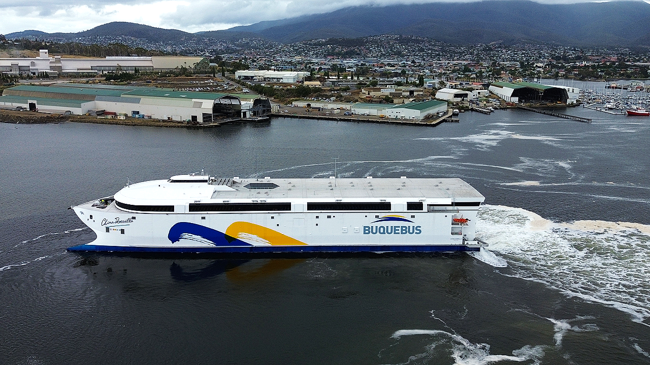 capitanelectro.com | El Barco Eléctrico Más Grande del Mundo Hull 096 Comienza Pruebas de Puerto.