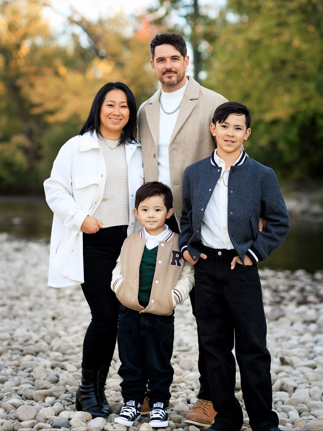 Love how the colors and natural light brought out so much warmth in these portraits.