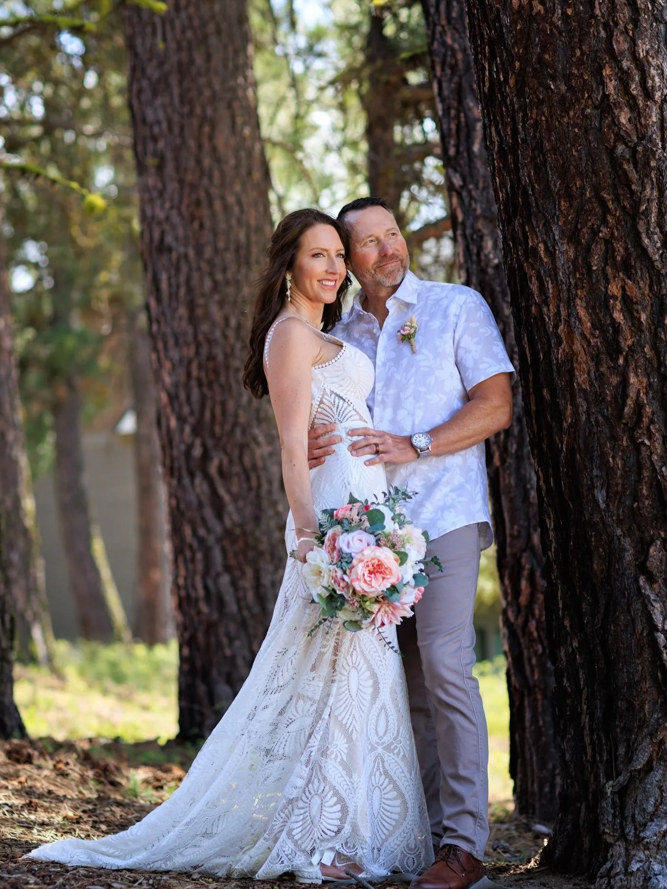 A beautiful lakeside wedding surrounded by Idaho&rsquo;s breathtaking mountain scenery. Thank you for trusting me to preserve this incredible chapter of your story. 💍📸✨

#CreateMemoriesPhotography
#BoiseWeddingPhotographer
#BoiseWeddingPhotography
