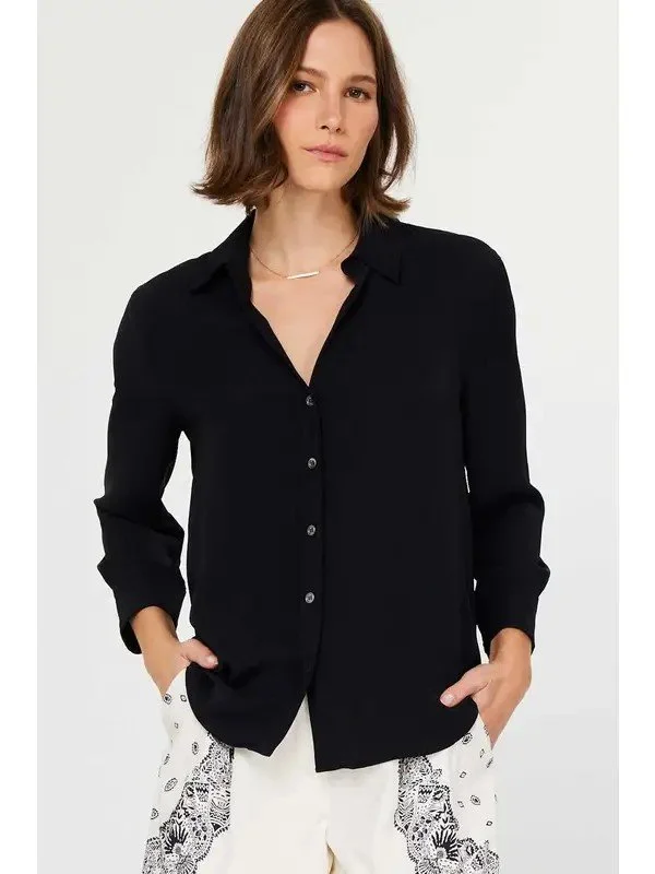 Black button.jpg