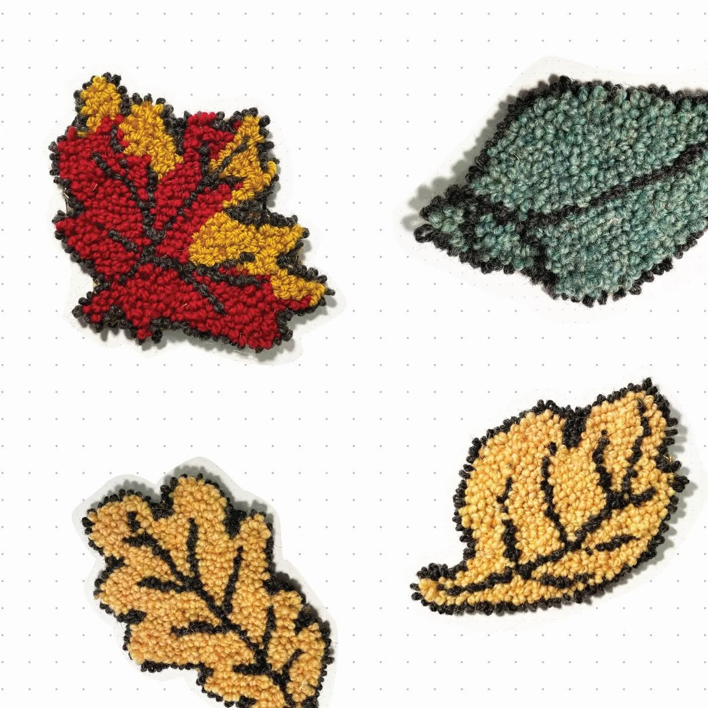 Fall is my favourite season and I decided to try and capture it in the form of rug hooking 🥰🍂🍁🍃