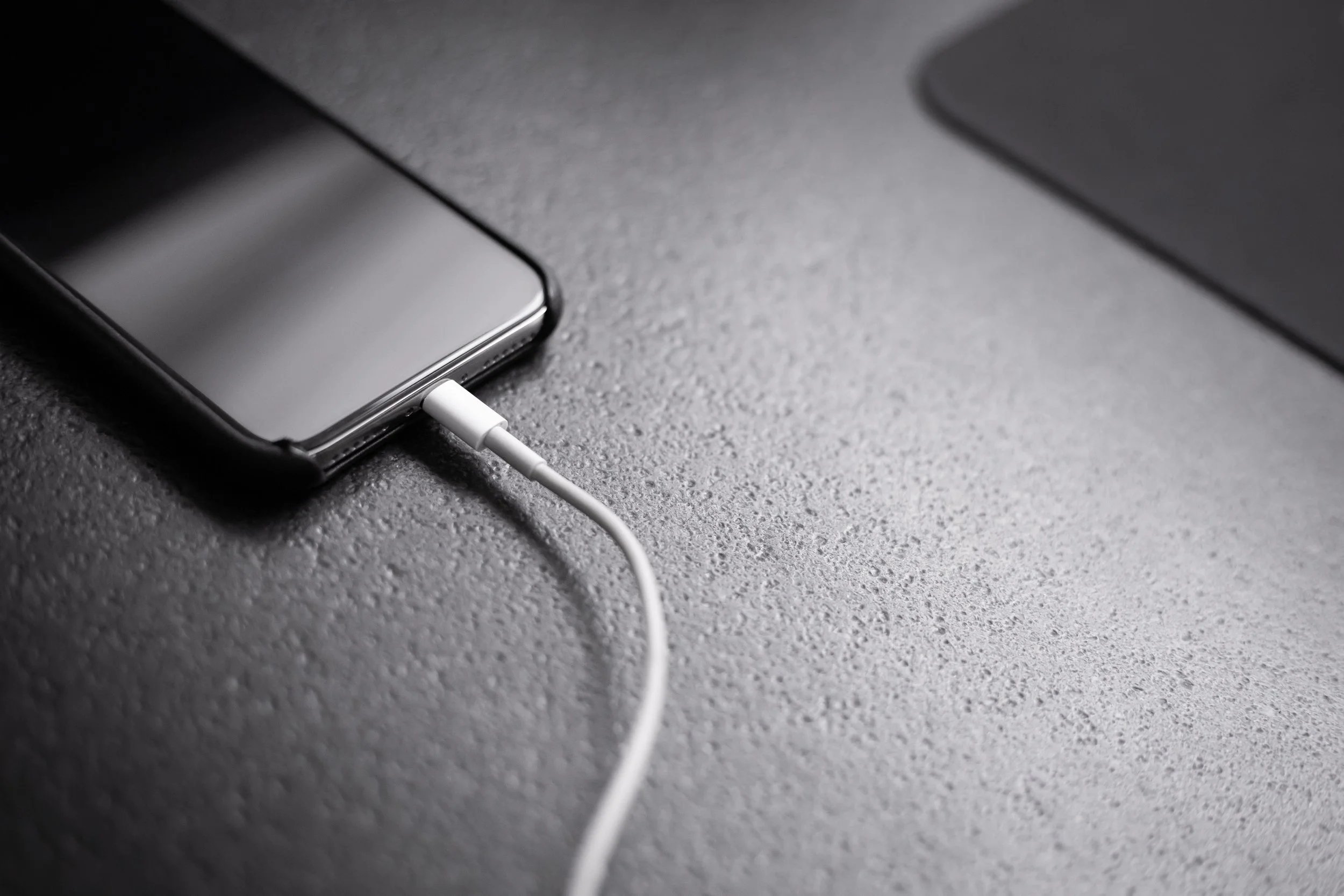Best Place to Buy an iPhone 15 Charger: Amazon #1
