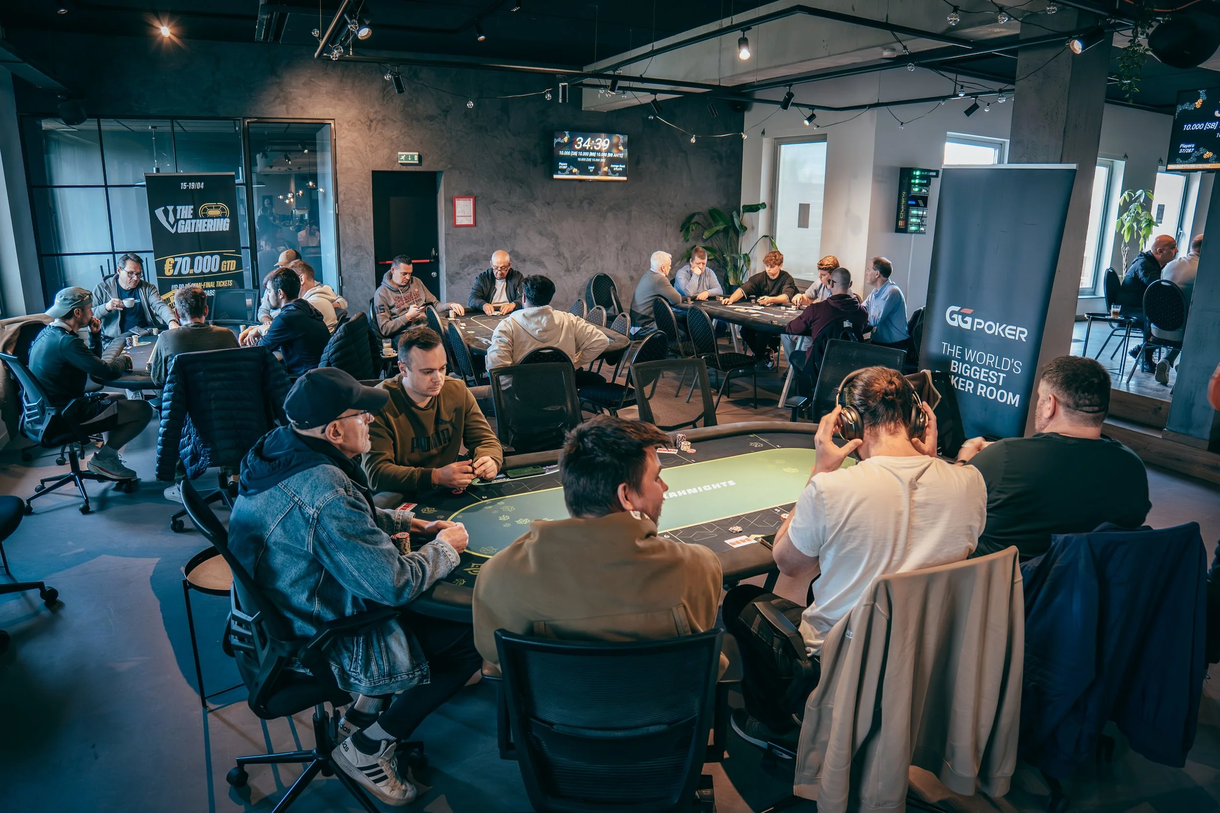 POKANIGHT 12-04-26 By Gogor-5.jpg