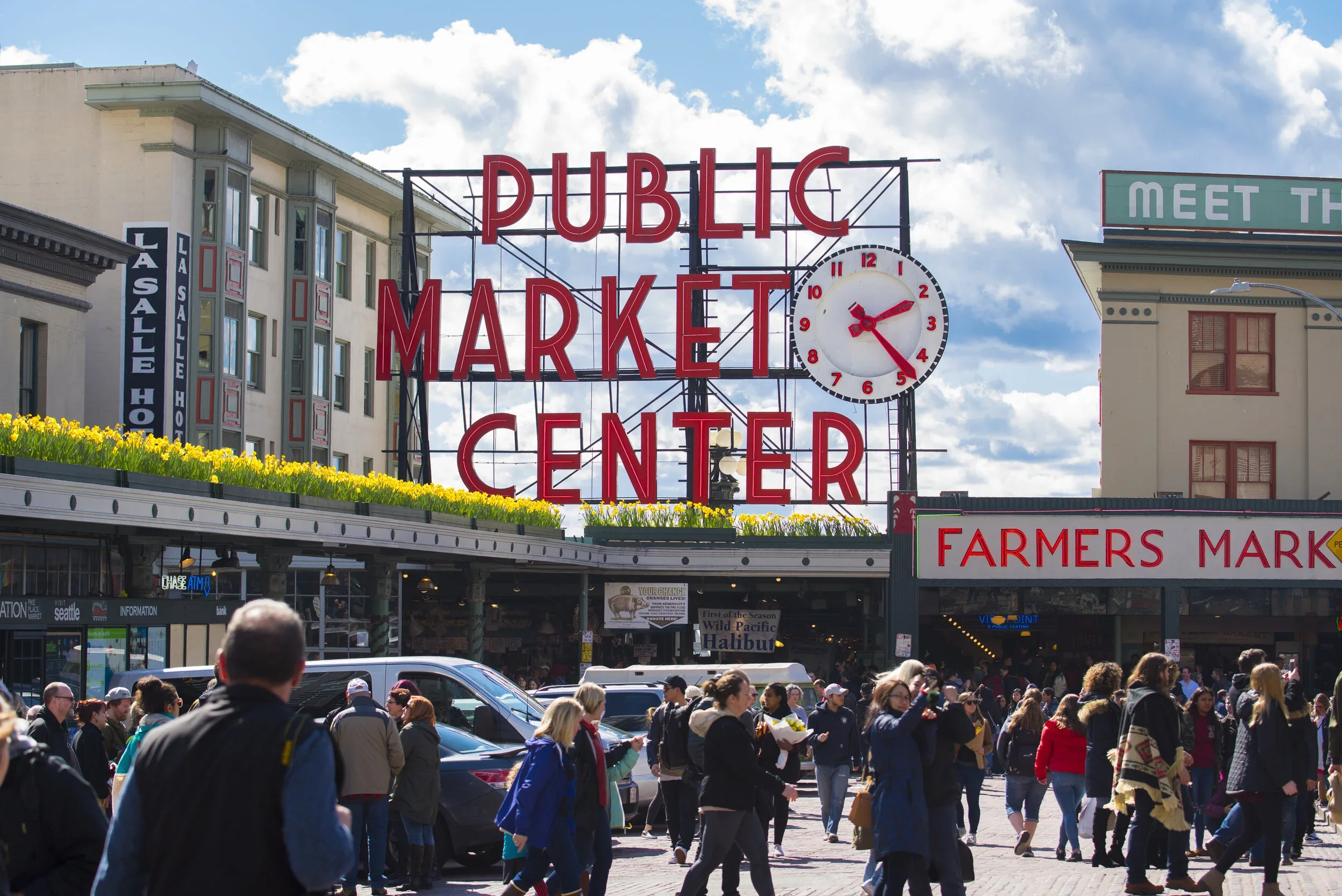 PikeStreetMarket3.webp