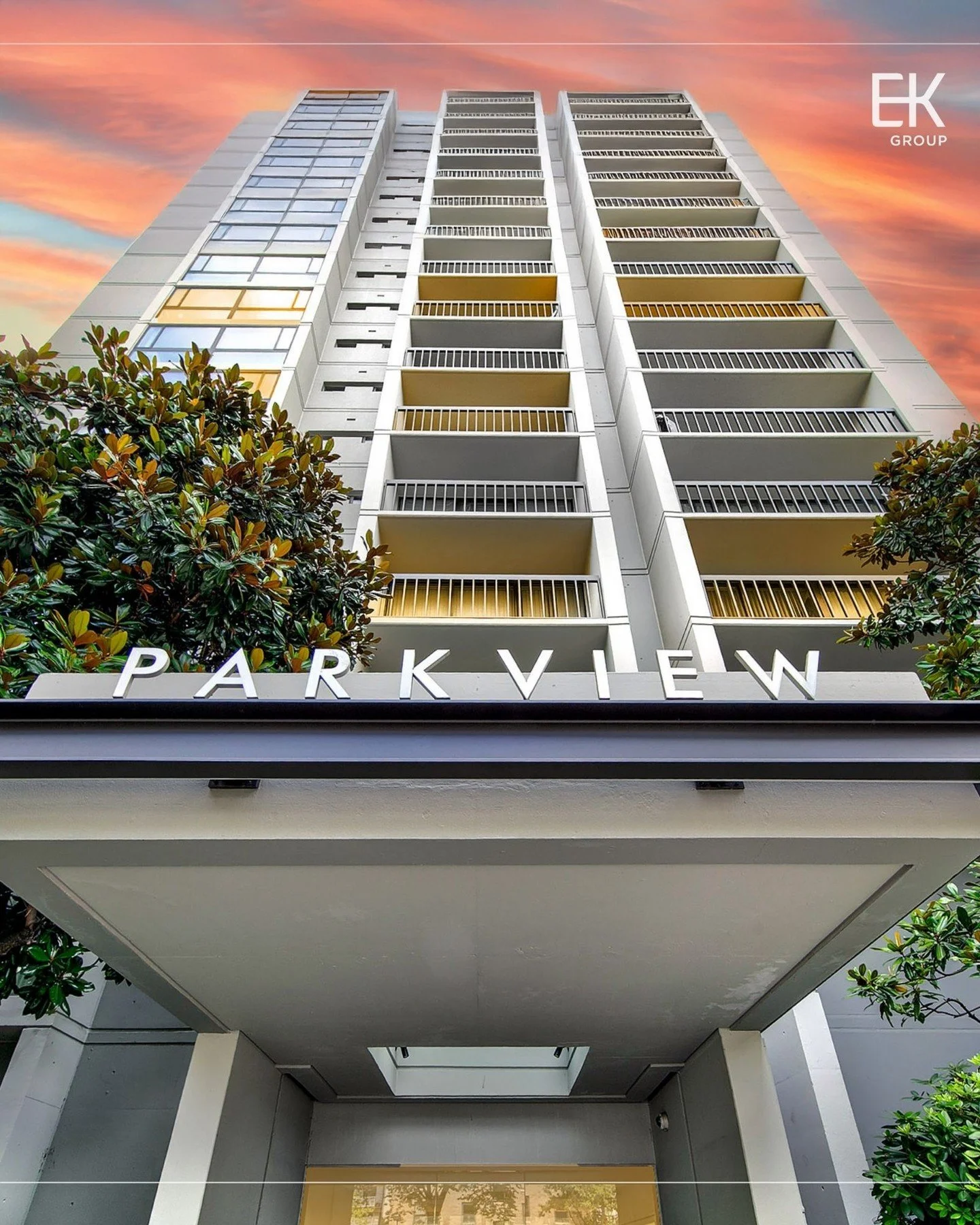 Floor-to-ceiling windows and private covered terraces flood open spaces with natural light atop First Hill, Parkview Plaza. Enjoy a skylit indoor pool, fitness studio, sauna and tranquil courtyard&mdash;all within a secure, well-managed community ste