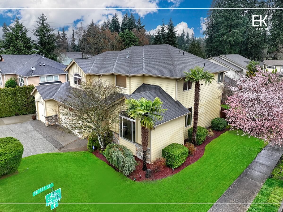 Just Listed | 35638 8th Av SW, Federal Way. Spacious 3,450 SF 4+ bed/3 bath masterpiece with attached 3-car garage in prime location between Seattle and Tacoma. Edged by evergreens and accented with Japanese maples, palm, and apple trees, this open, 
