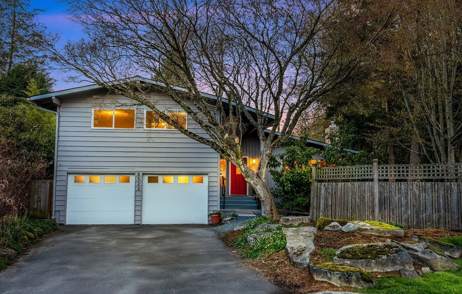 8523 224th St SW, Edmonds