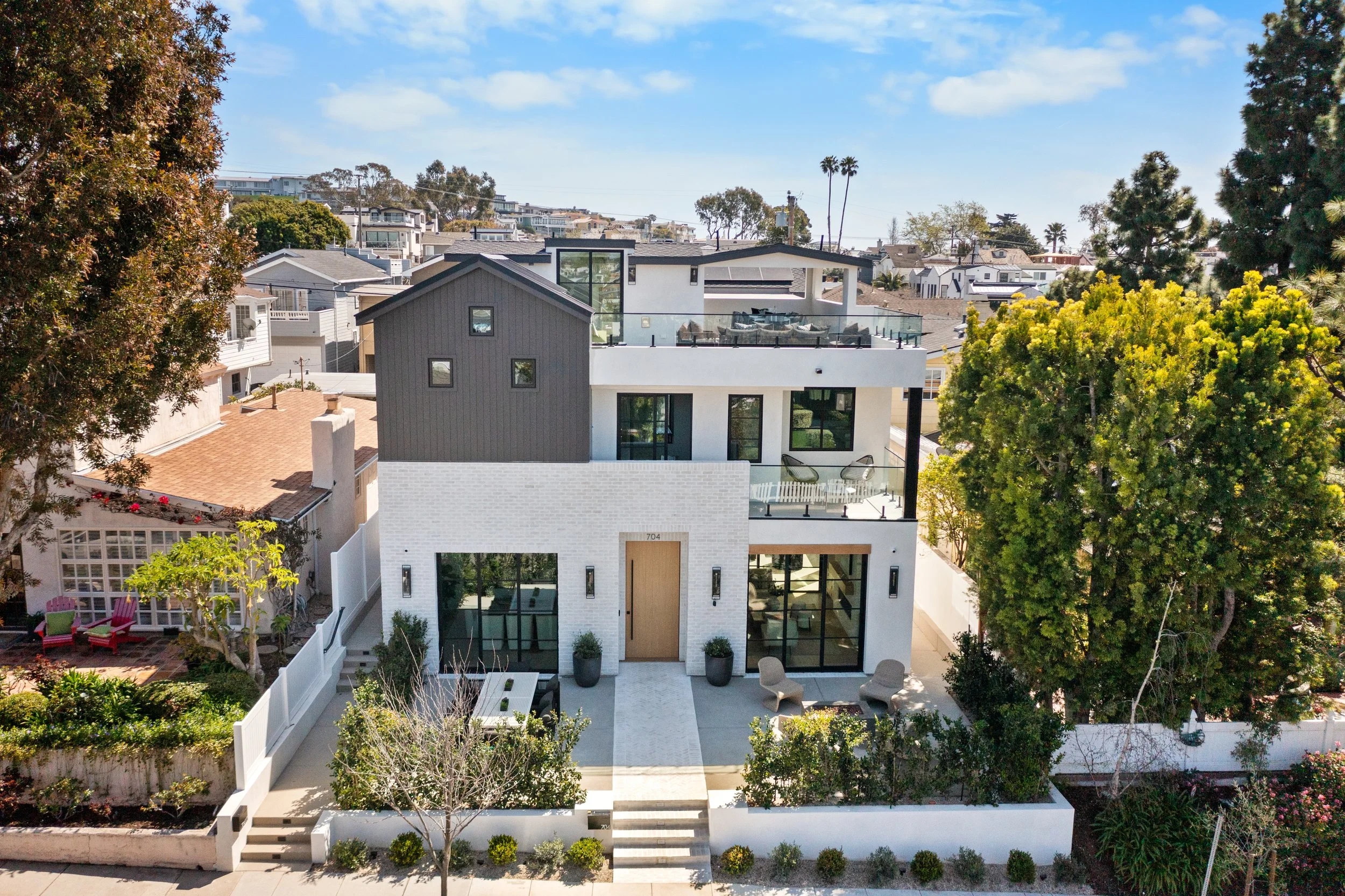 Goodday-Real Estate-704 Ochid Ave -1.jpg