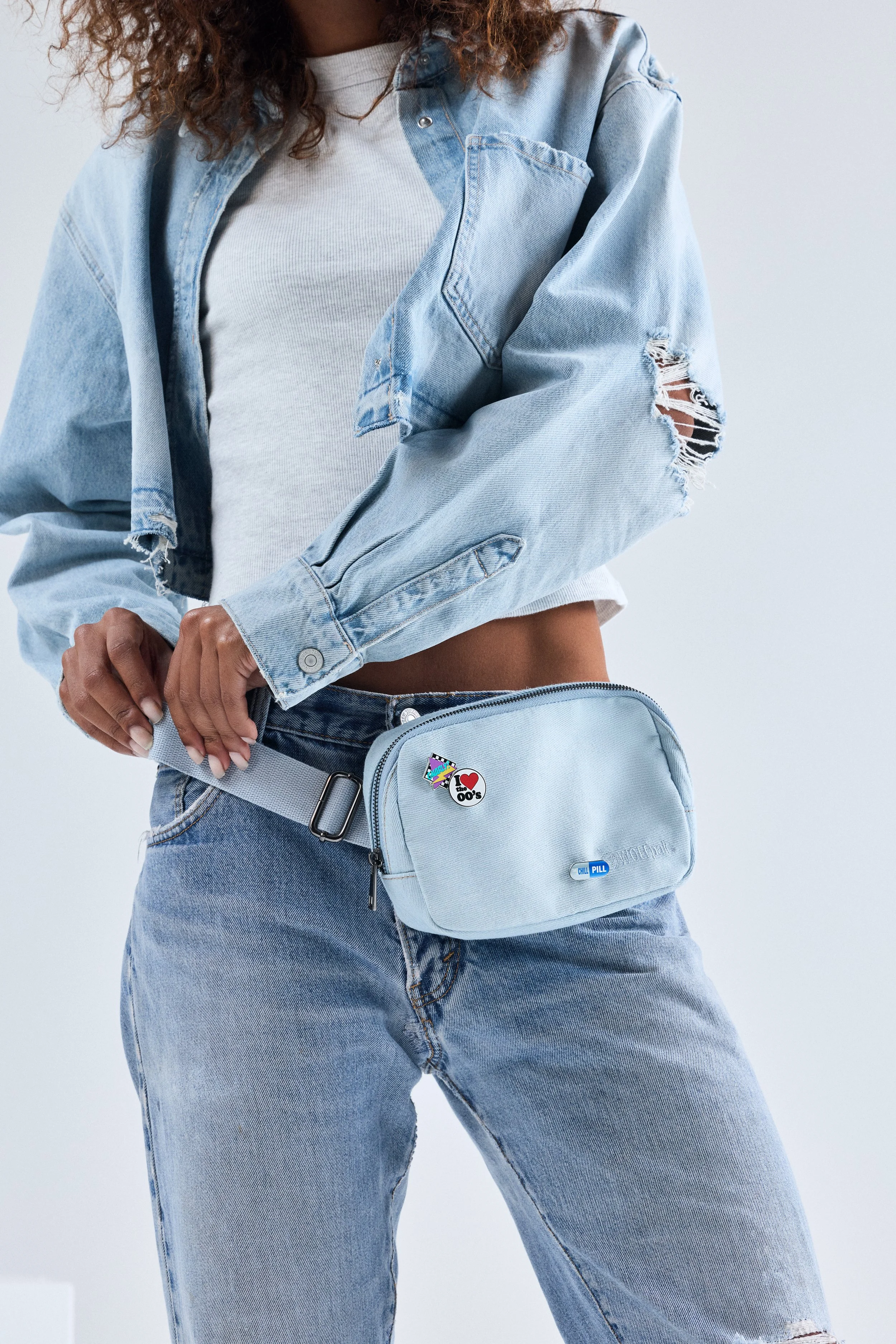 26_07_23_DENIM_1.5L_CROSSBODY_21.jpg