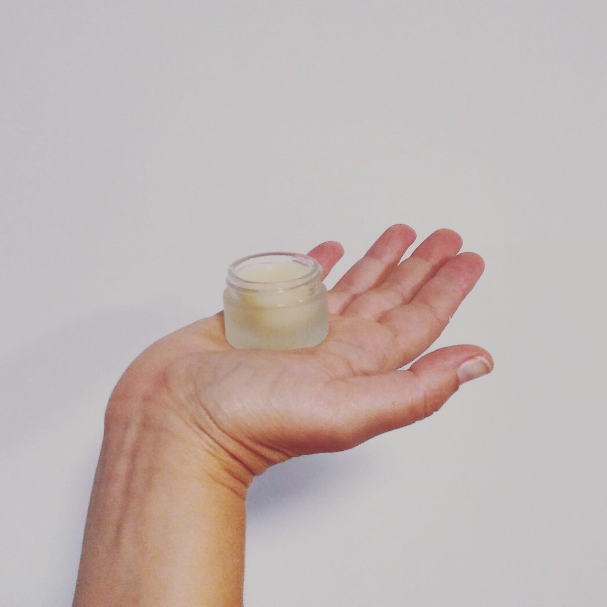 balm_hand_1024x1024@2x.jpeg