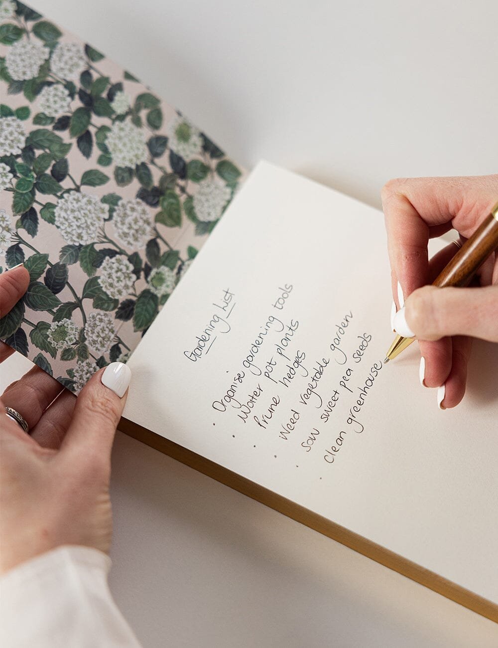 DJ22-Hydrangea-Jotter_4_web.jpeg