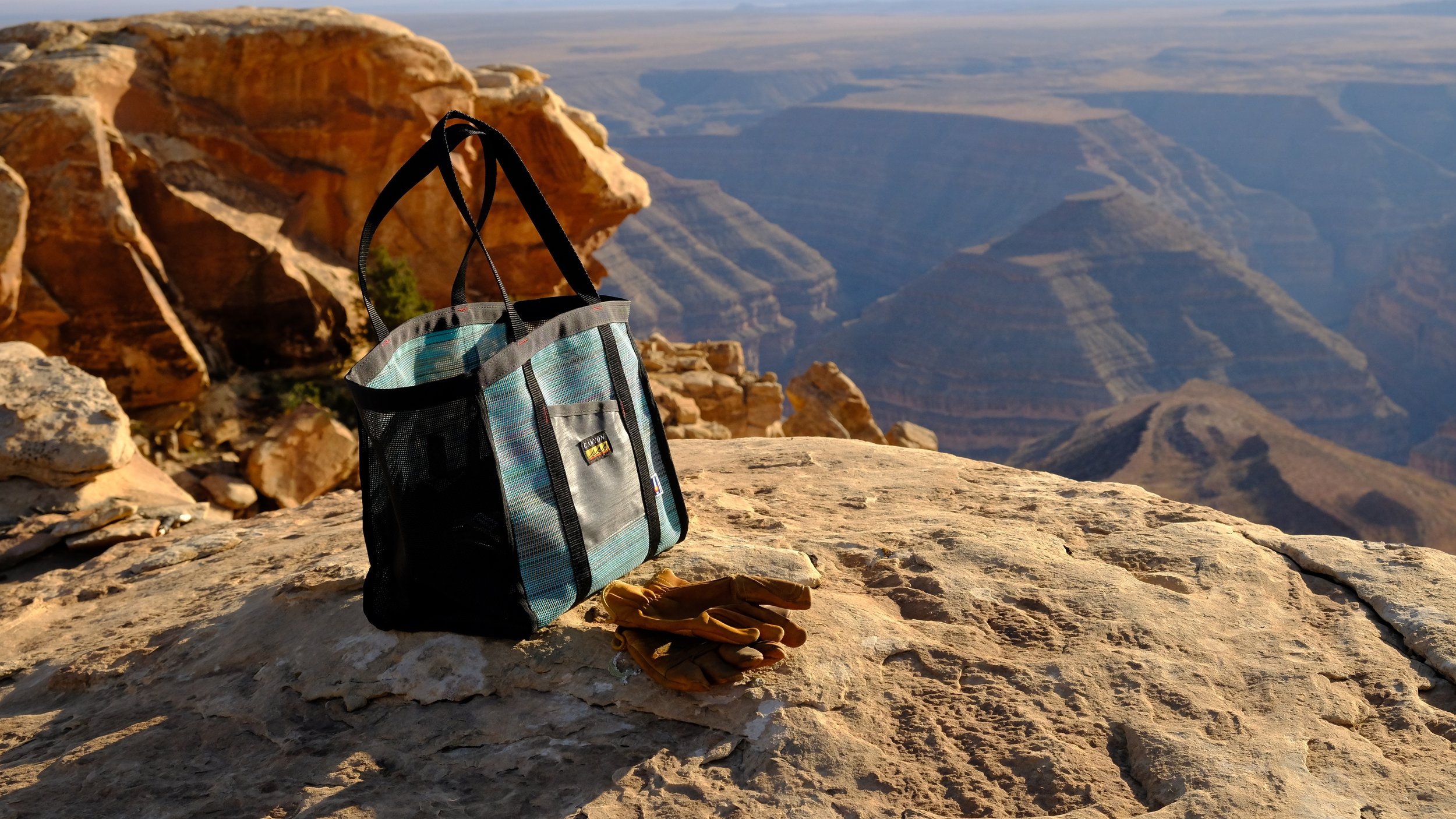 canyon sewing river gear mesh storage raft sup edc tote kayak r2 hyside mini-max mini max rmr storm truck camp overland overlanding bags rafting van canyon sewing shop