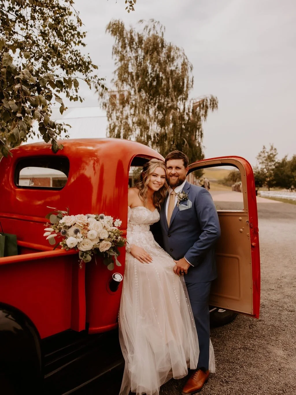 With their timeless appeal, old trucks lend a gentle charm to the venue and a meaningful, personal touch to the wedding day.

Vendor Team
Photographer @alexandraraephoto 
Videographer @luke_likes_lakes 
Venue @redbarnfarms_coltonwa 
Planner @i.do.wed