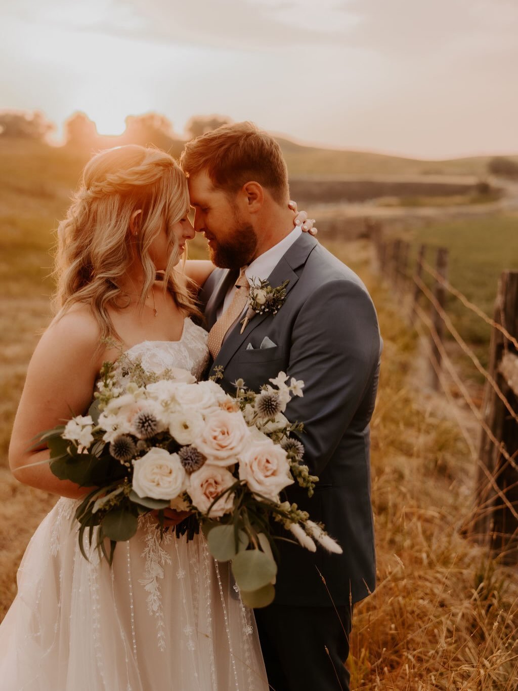 When the world fades and it&rsquo;s just us.

Vendor Team
Photographer @alexandraraephoto 
Videographer @luke_likes_lakes 
Venue @redbarnfarms_coltonwa 
Planner @i.do.wedding.coordinating 
Catering @happydaycateringservice 
Florals @graceys_flowerfar