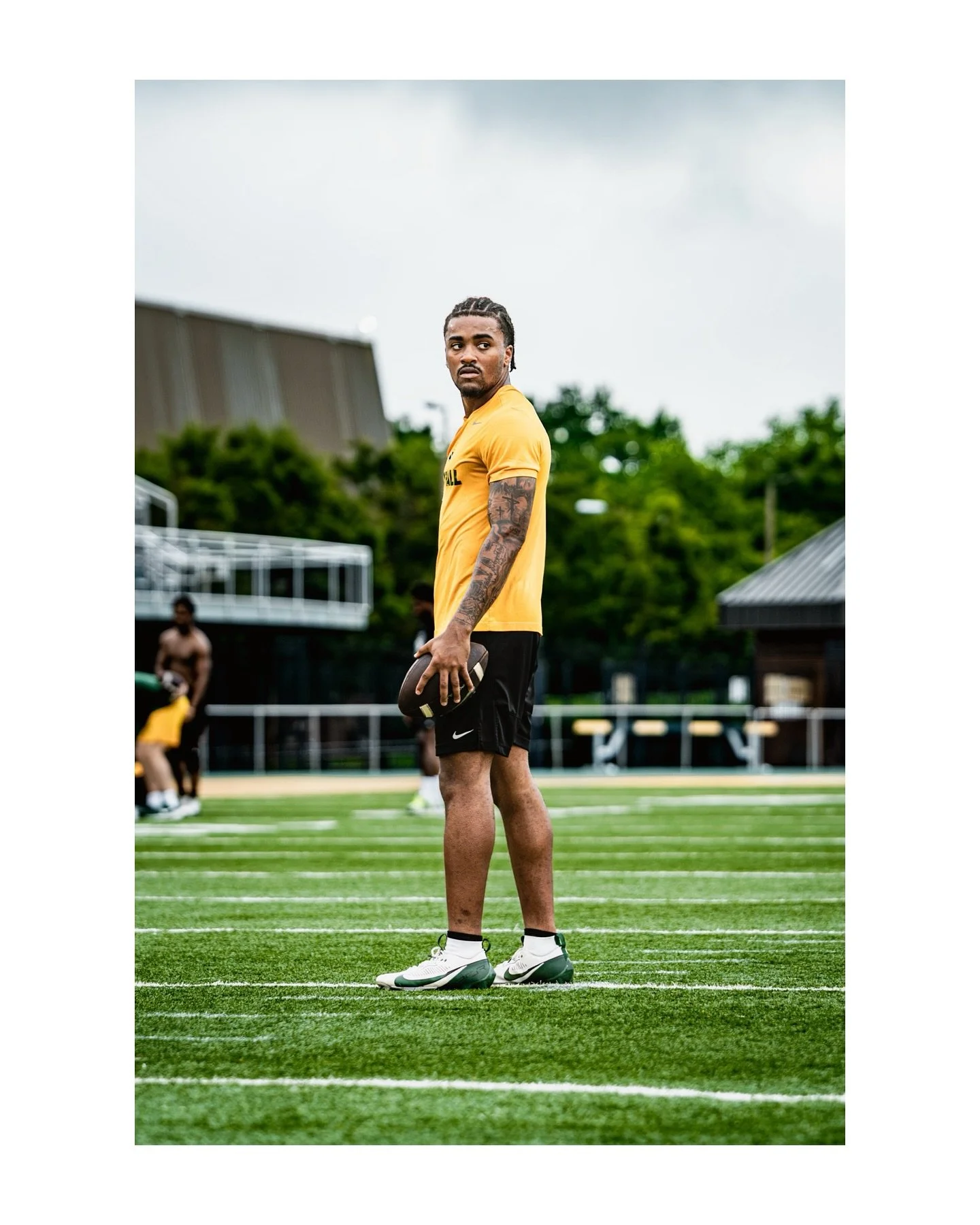 First week back. All business.✅

#1WeekBack | #TrenchesWork | #offseasonwork